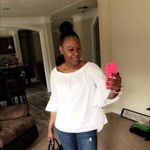 Meet your Posher, Monica